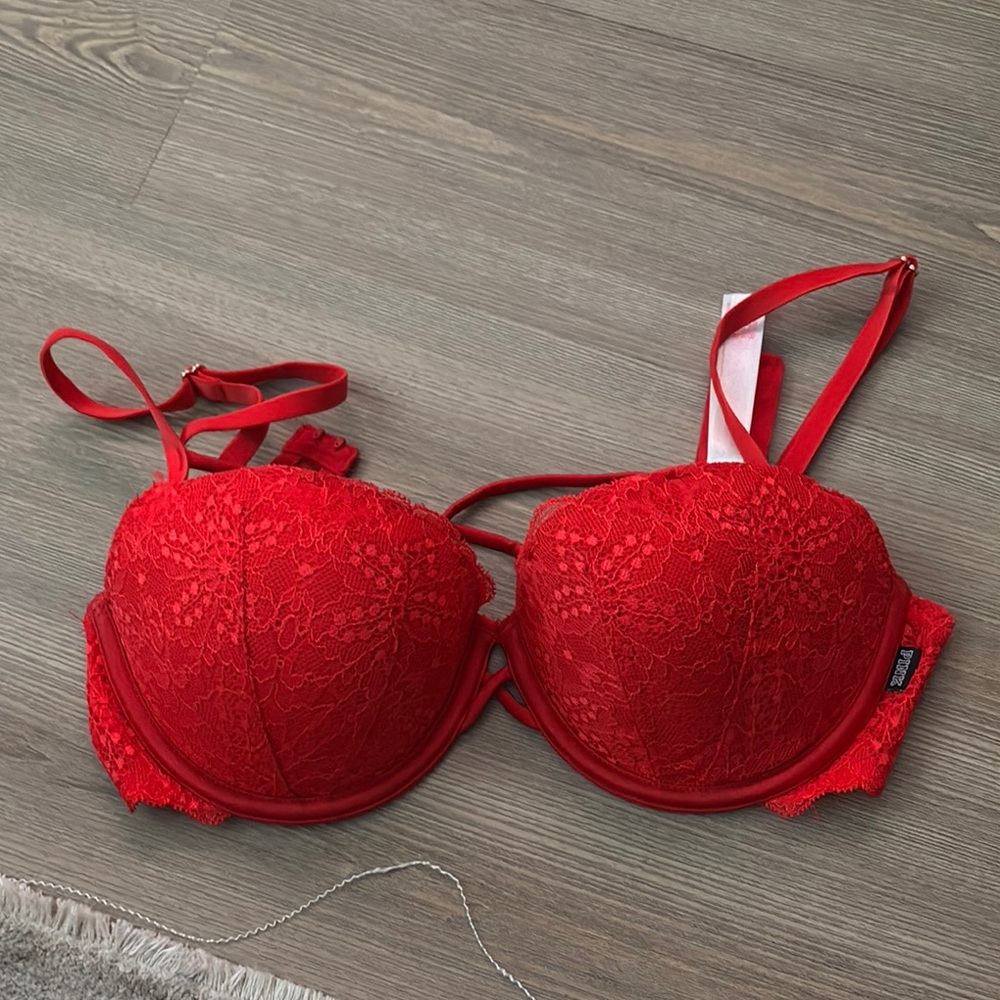 PINK Victoria's Secret Scarlet Lace Bra